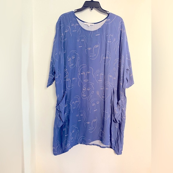 Corey Lynn Calter Blue Cream Selena Portrait Face Print Oversized Mini Dress OS - Picture 9 of 12